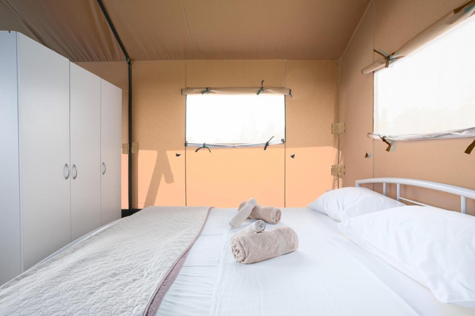 Prima Insula Glamping Ξενοδοχείο Brusici Εξωτερικό φωτογραφία
