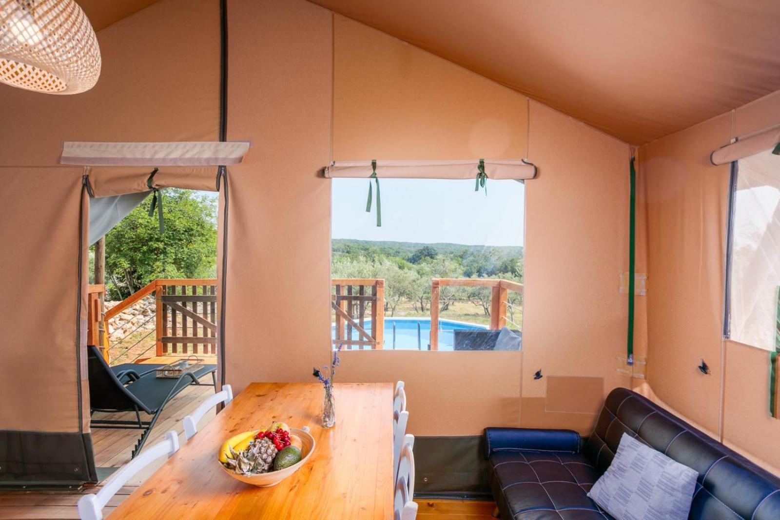 Prima Insula Glamping Ξενοδοχείο Brusici Εξωτερικό φωτογραφία